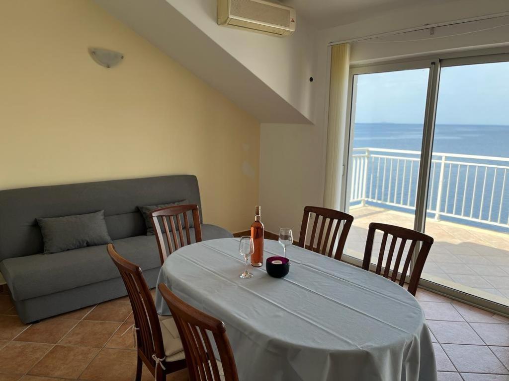 Apartmani Tomic Zavalatica Exterior photo